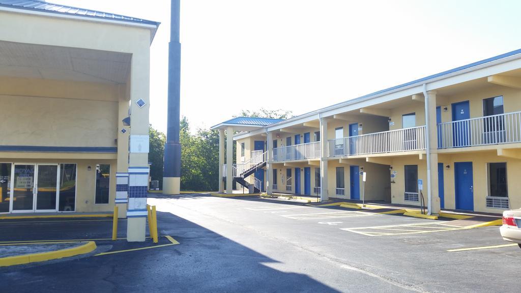 Royal Inn Alachua Extérieur photo